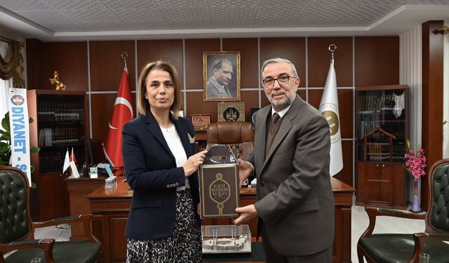 Vali Becel'den İl Müftüsü Güzel'e Hayırlı Olsun Ziyareti 