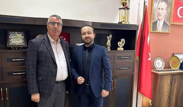 Ak Parti Nevşehir Milletvekili A. Adayı Psikolog Alper Korkmaz'dan Çat Belediye Başkanı İbrahim Ertürk'e Ziyaret 