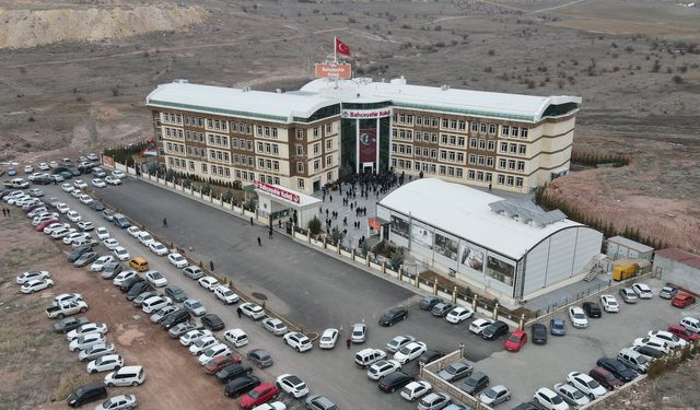 Eğitimde Fark Yaratan Okul Bahçeşehir Koleji