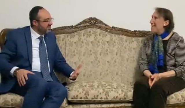AK Parti İl Başkanı Ali Kemikkıran Nevşehir'in Emektar Öğretmenlerinden Ayten İnan'ı Ziyaret Etti 