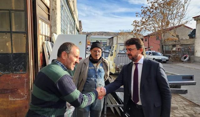 AK Parti Nevşehir Belediye Başkan Aday Adayı Recep Ünveren, Sanayi Esnafını Ziyaret Ederek Talepleri Dinledi