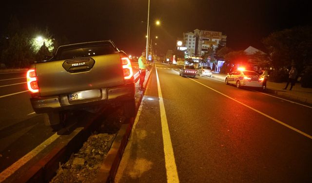 Nevşehir'de Kaza Yapan Sürücü Aracı Bırakıp Kaçtı