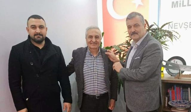 Dr.Kemal Yazar İyi Parti'den MHP'ye Geçti