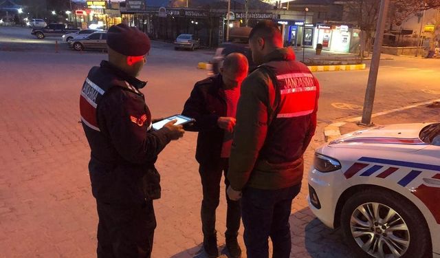 Jandarma Nevşehir'de Huzur ve Güven Uygulaması İcra Etti 