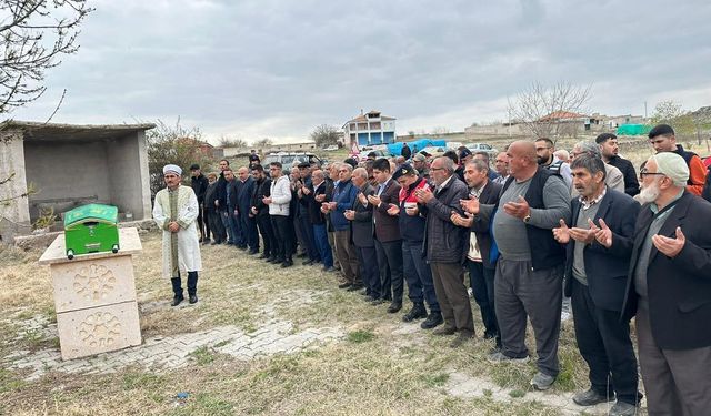 Gülşehirli Şehit Ramazan Tüfekçi'nin Babası Son Yolculuğuna Uğurlandı 