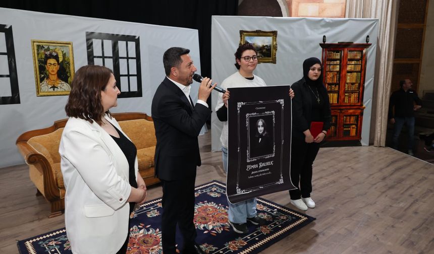 Kapadokya Kültür Merkezi’nde ‘9 Canlı’ Adlı Oyun Sahnelendi