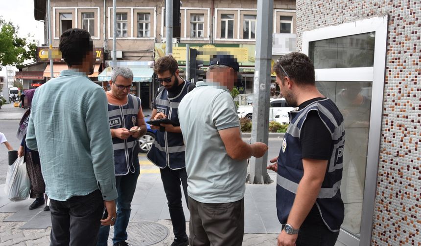 Nevşehir'de Aranan 11 Şahıs Yakalandı 4'ü Tutuklandı