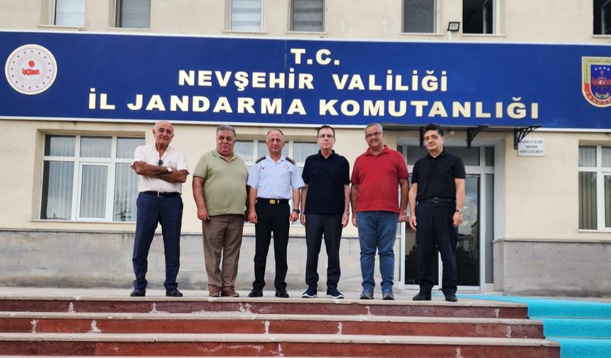 İş İnsanı Yüksel Babaoğlu ve Ekibi Nevşehir İl Jandarma Komutanlığı'nı Ziyaret Etti