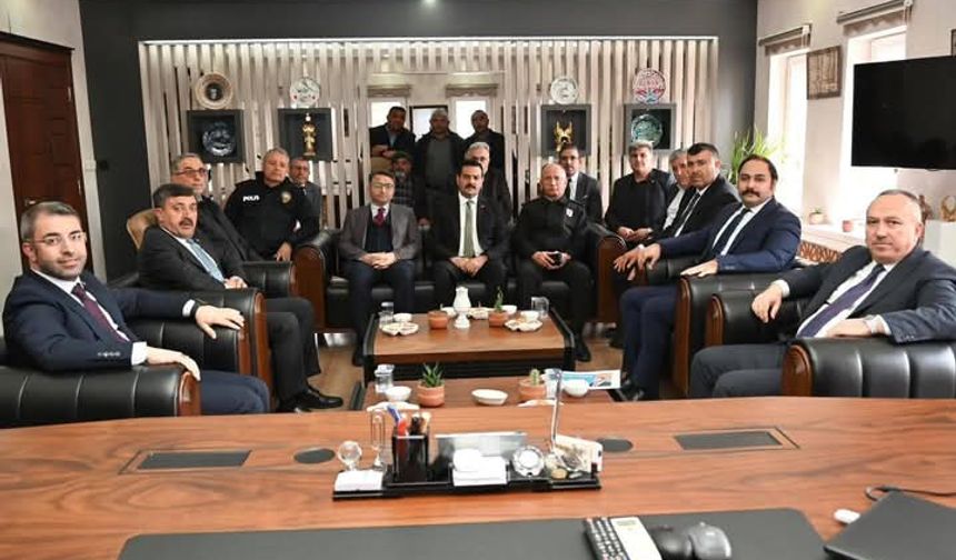 Nevşehir Valisi Ali Fidan Karapınar Belediyesini Ziyaret Etti