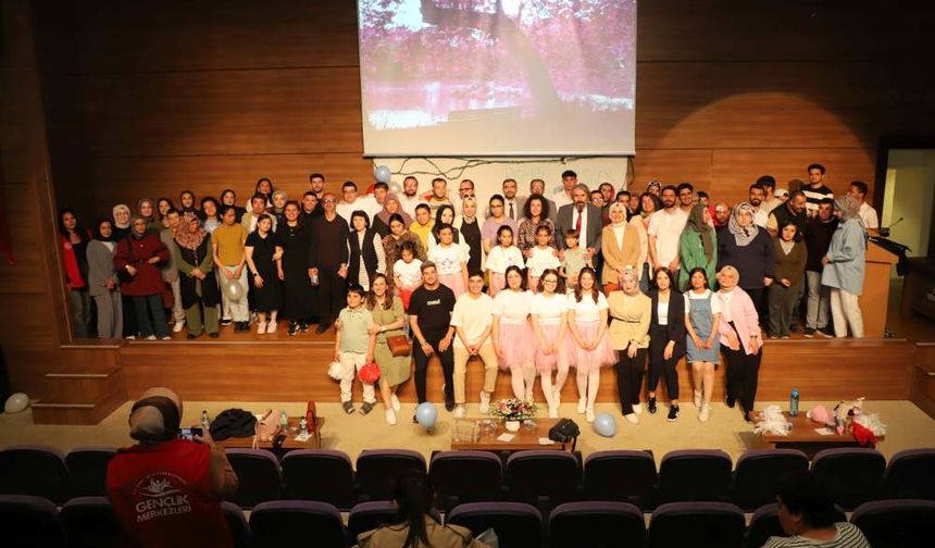 NEVÜ’lü Öğretmen Adayları ve Özel Gereksinimli Öğrenciler Aynı Sahneyi Paylaştı