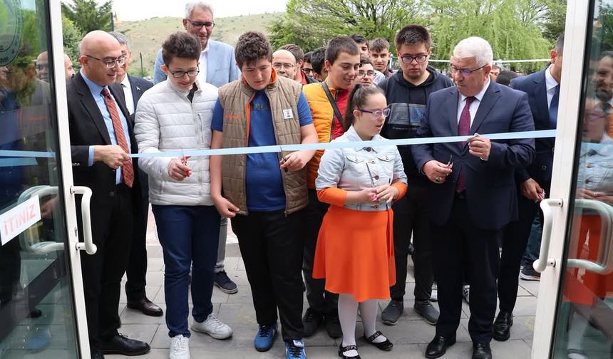 Nevşehir’de “Emek” Temalı Fotoğraf Sergisi Sanatseverlerle Buluştu