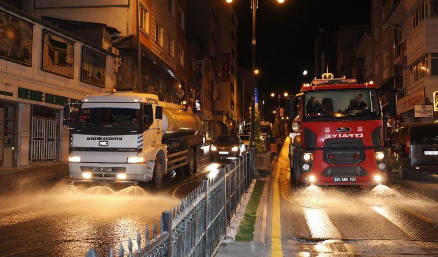 Nevşehir’de Bayram Öncesi Cadde ve Sokaklar Temizlendi