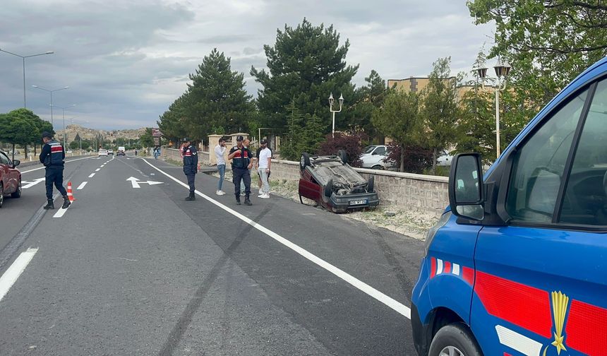 Kediye Çarpmamak İçin Manevra Yapınca Aracı Takla Attı
