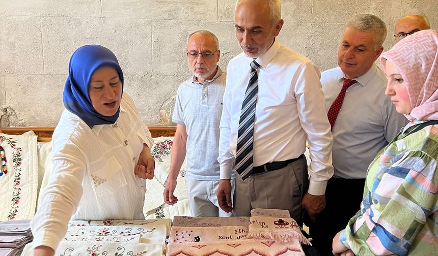 Nar’da Kadınların El Emeği Göz Nuru Ürünleri Dergide Yer Aldı