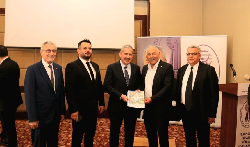 Pınarbaşı, Nevsehirli Esnafların Sorunlarını Bakan Yardımcısına Dosya Olarak İletti