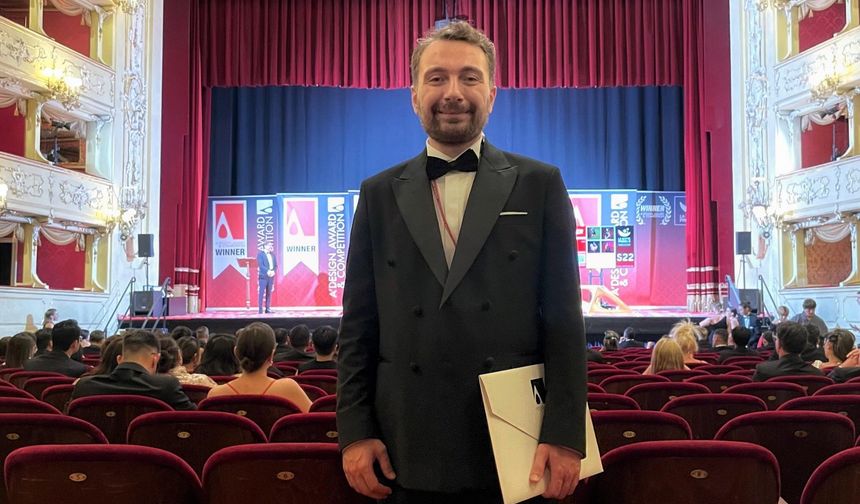 Öğretim Üyesi Varol, İtalya’da Tasarım Ödülünü Aldı