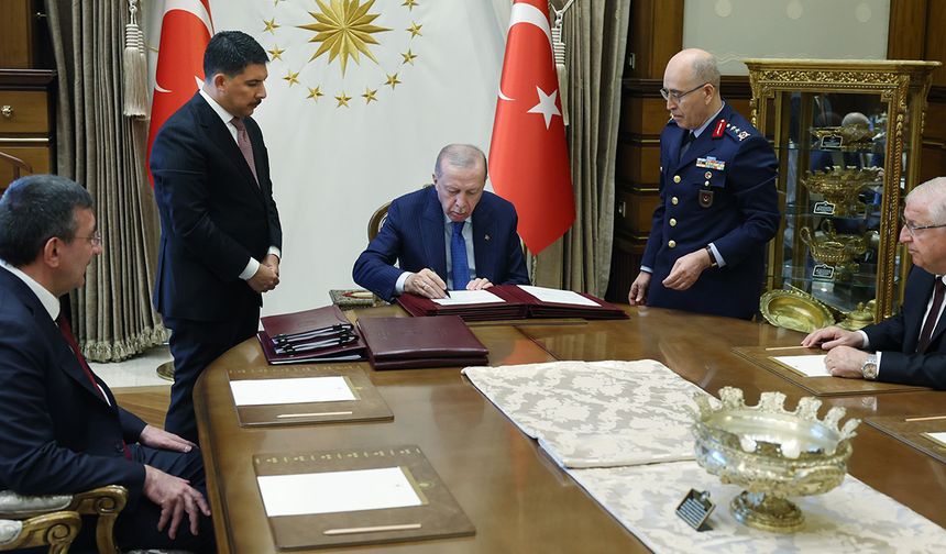 YAŞ kararları açıklandı! Genelkurmay Başkanı değişti