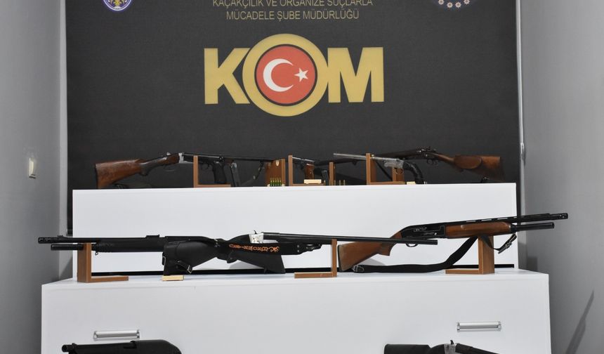 Nevşehir ve Niğde'de Eş Zamanlı Ruhsatsız Silah Operasyonu: 9 Gözaltı