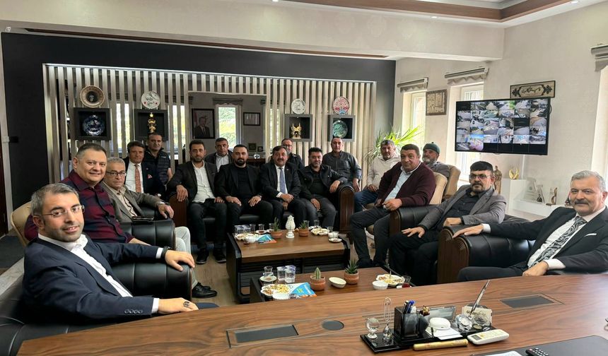 MHP Heyetinden Karapınar Belediye Başkanı Yasin Güneş’e Nezaket Ziyareti