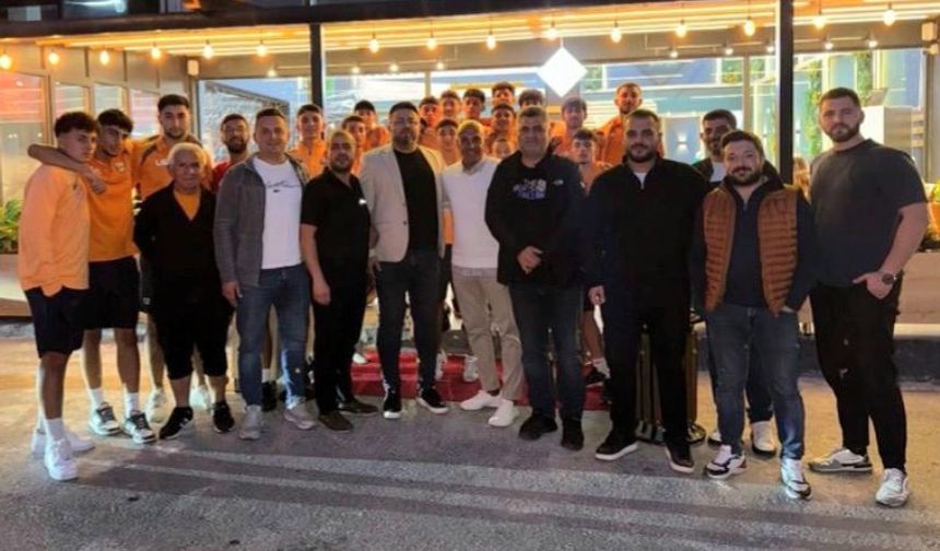 Meterisliler Taraftar Grubu’ndan Adanaspor’a Vefa