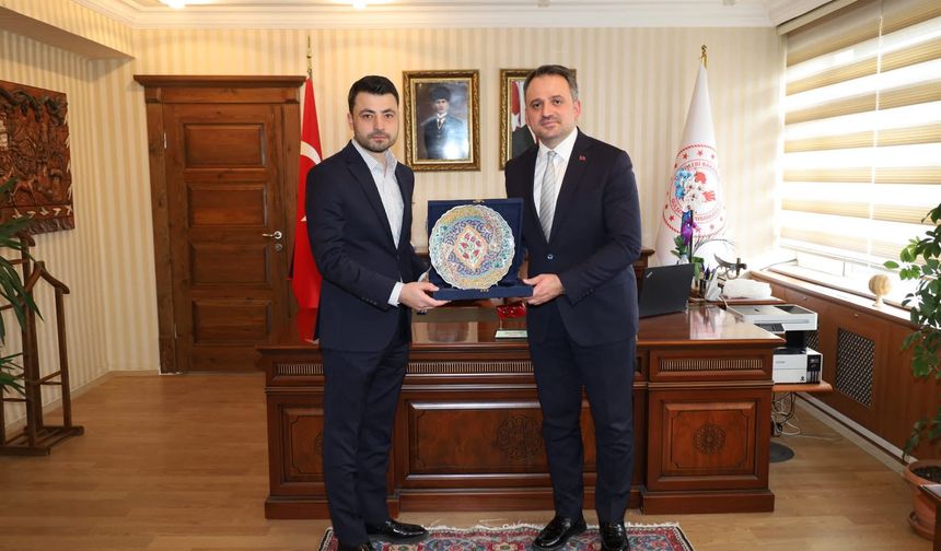 AK Parti Gülşehir İlçe Başkanı Turan Balak, Bakan Yardımcısı Enes Eminoğlu’nu Konuk Etti