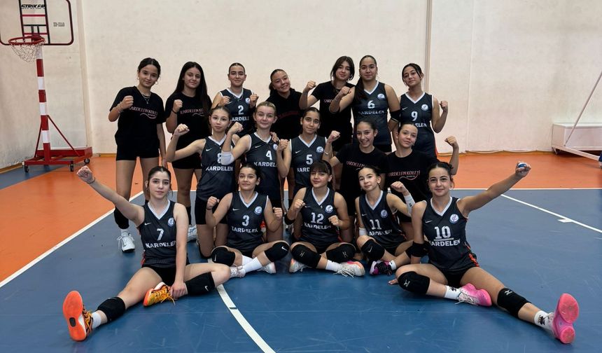 Kardelen Koleji Voleybolda Grubu Lider Tamamladı
