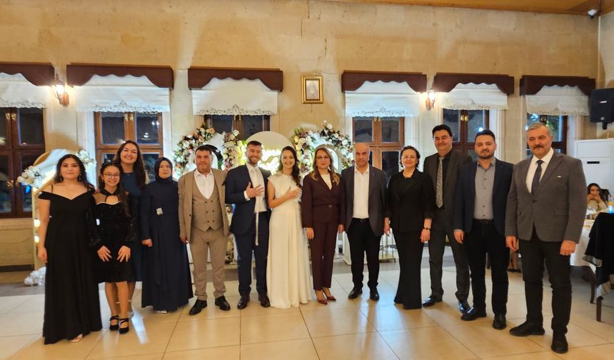 Efsa ve Muhammet’in Mutlu Günü Cumhur İttifakı Bu Nişanda Bir Araya Geldi