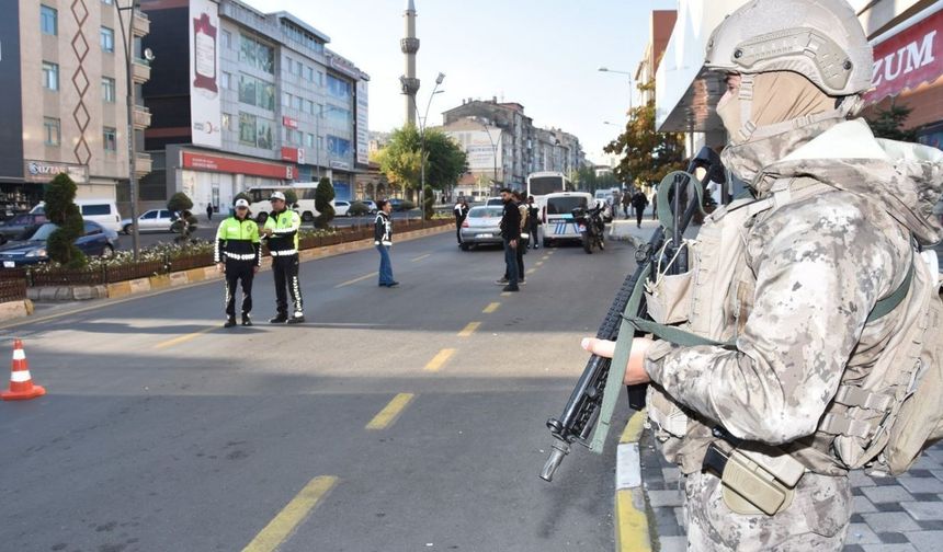 Nevşehir Dahil 72 İlde 970 Zehir Taciri Yakalandı
