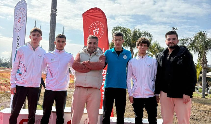 Dev Kulüpler Geride Kaldı, Final Öncesi Liderlik Geldi