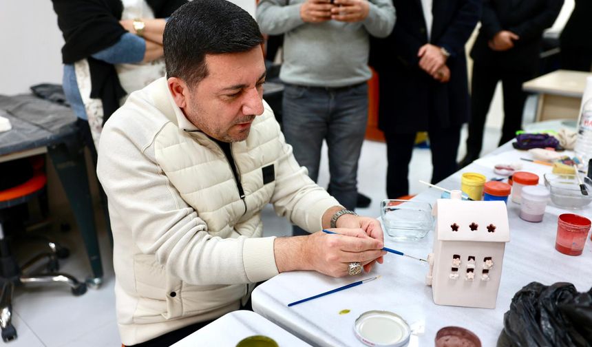 Nevşehir Belediye Başkanı Rasim Arı KAÇEM Seramik Atölyesi Etkinliğine Katıldı