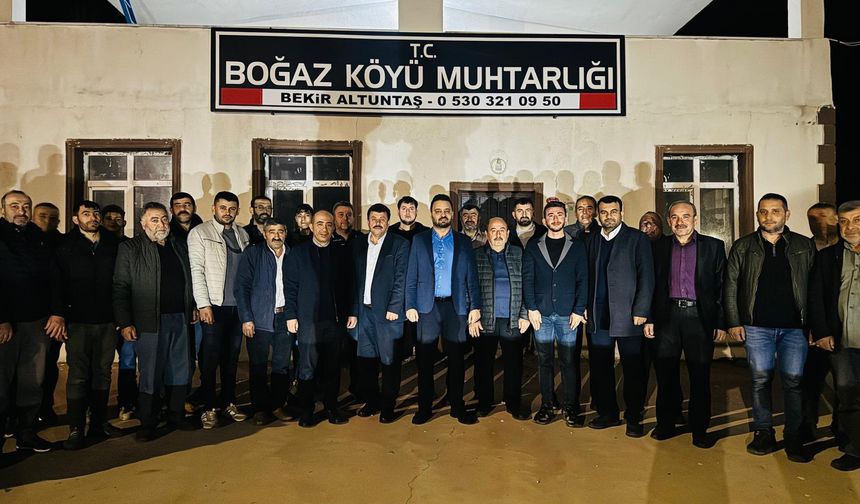 AK Parti Nevşehir Teşkilatı Boğaz Köyü’nde Teravih Sonrası Vatandaşlarla Buluştu