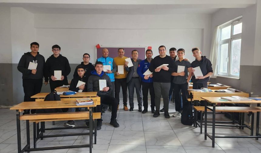 Nevşehir'de "Hediyem Kur'an Olsun" Projesiyle Manevi Değerler Pekiştirildi