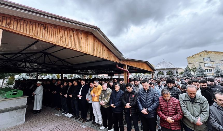 Alican Şüküroğlu’nun Vefâtı Ürgüp’ü Yasa Boğdu Dualar ve Gözyaşlarıyla Uğurlandı