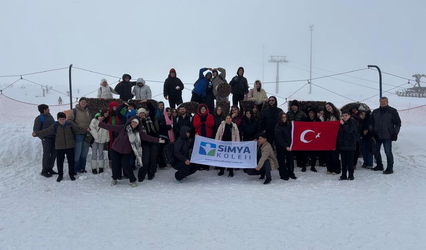 Simya Koleji Ortaokulu Öğrencileri Erciyes'te Kışın Tadını Çıkardı!