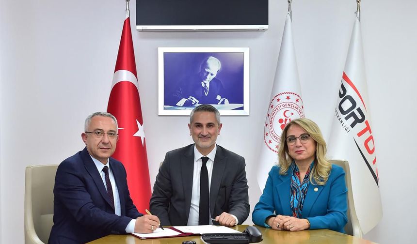 Gülşehir Yüzme Havuzu Üstü Kapatılıyor Yaz ve Kış Hizmet Verecek