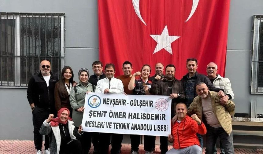 Adana'da Düzenlenen A Gençler Bilek Güreşi Müsabakalarında Nevşehir’den Büyük Başarı