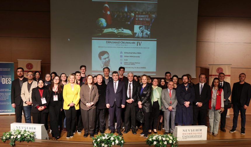 Emekli Büyükelçi Volkan Vural NEVÜ Öğrencileriyle Buluştu