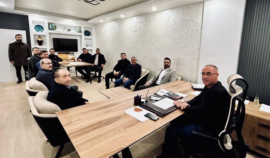 AK Parti Nevşehir Heyetinden Gürbüz Dinç’e Ziyaret