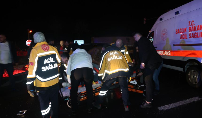 Nevşehir’de Kırmızı Işık İhlali Kazaya Neden Oldu: 3 Yaralı