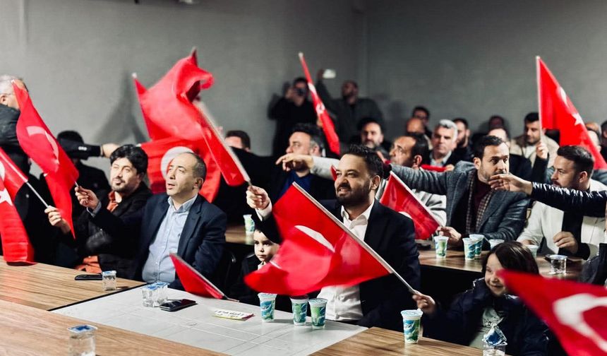 AK Parti Nevşehir Teşkilatı Toplantı Sonrası Türkiye–Kosova Maçını Birlikte Takip Ediyor
