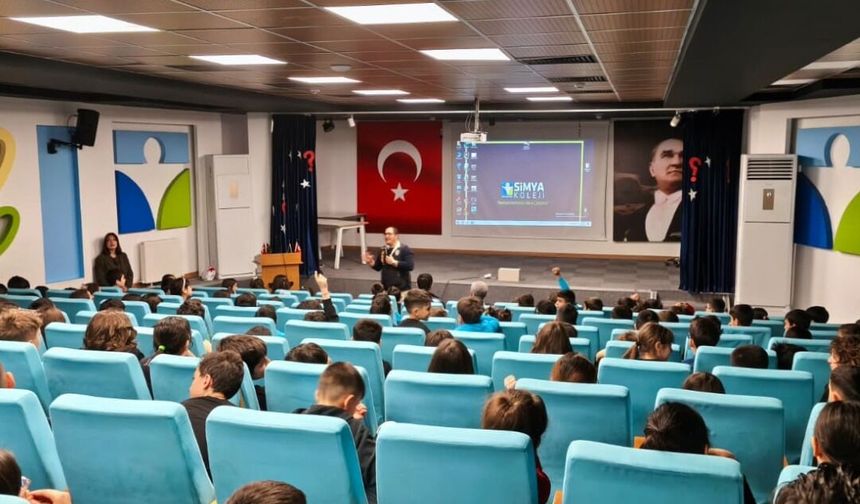 Simya Kolejinde Öğrencilere "Güvenli İnternet ve Siber Güvenlik" Semineri