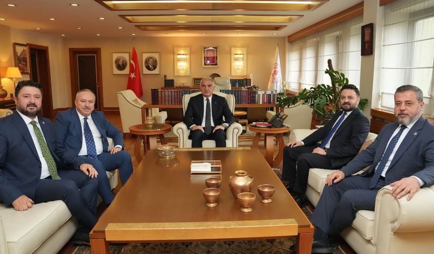 Kapadokya Alan Başkanlığı Gündemiyle Nevşehir Heyetinden Bakan Mehmet Nuri Ersoy’a Ziyaret