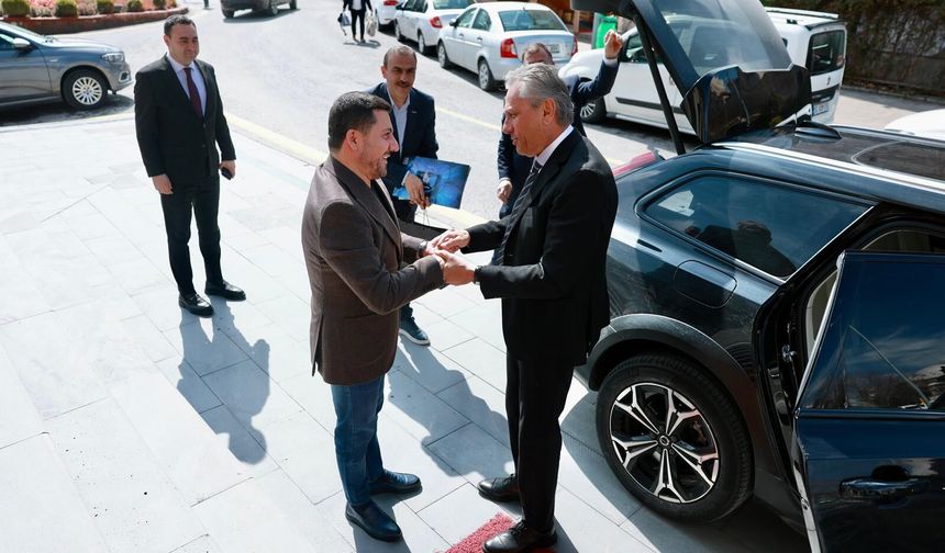 Türsab Başkanı Bağlıkaya’dan Başkan Arı’ya Ziyaret