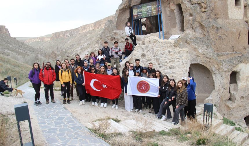 NEVÜ Dağcılık ve Doğa Sporları Kulübü’nden Avla Kanyonu Doğa Yürüyüşü