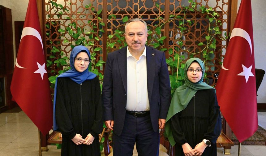 Vali Ali Fidan 6 Ayda Hafızlık Tamamlayan Öğrencileri Kabul Etti