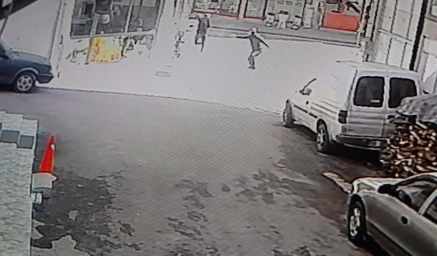 Nevşehir’de Cadde Ortasında Silahlı Saldırı: Panik Anları Kamerada