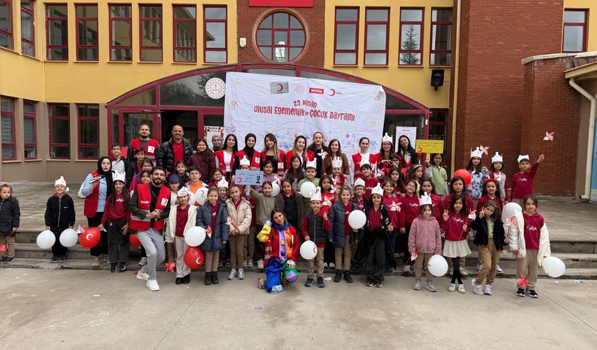 Türk Kızılay Nevşehir’den 23 Nisan’a Anlamlı Dokunuş