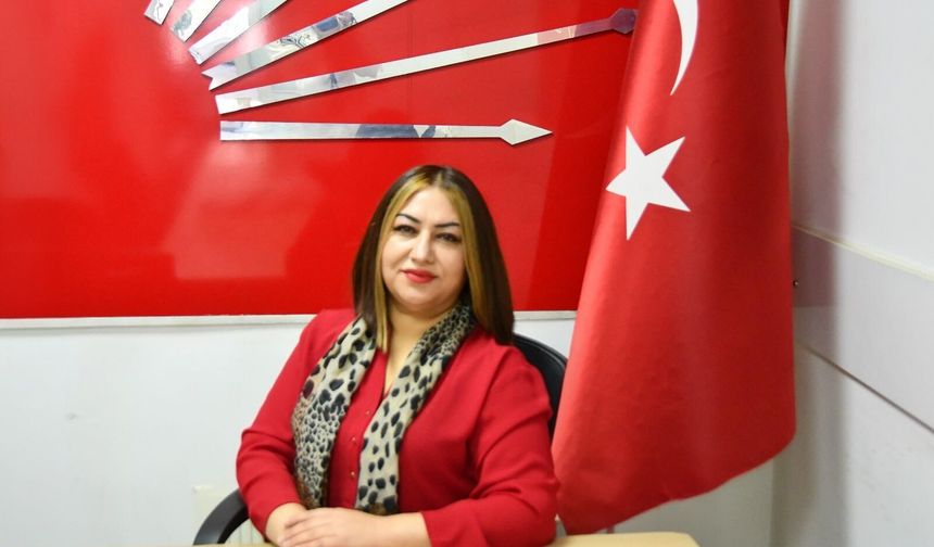 CHP Nevşehir Kadın Kolları Başkanı Yeliz Topraktepe 3 Nisan Belediye Kanunu’nun Yıldönümünde Basın Açıklaması Yaptı