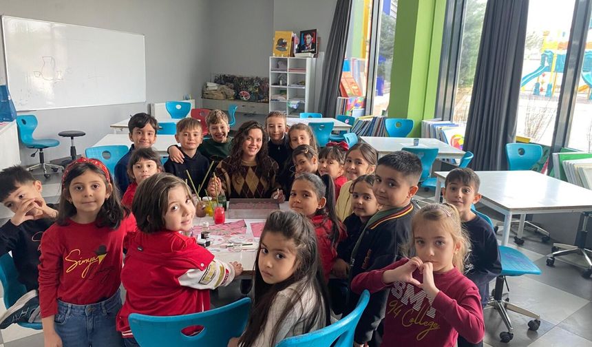 Simya Koleji’nde Ebru Sanatı Çalışmaları İlgi Gördü