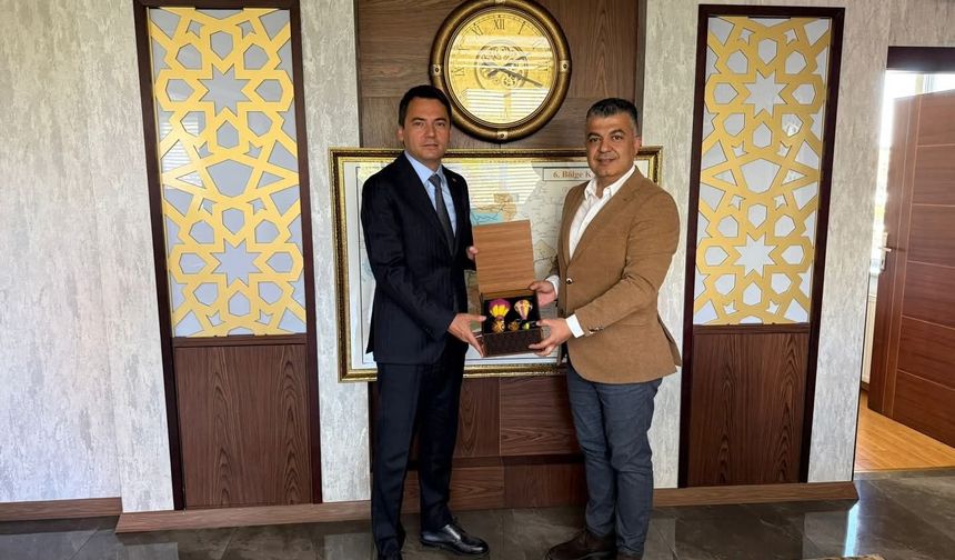 Başkan Özçelik’ten Karayolları 6. Bölge Müdürü Umut Akyazı’ya Ziyaret